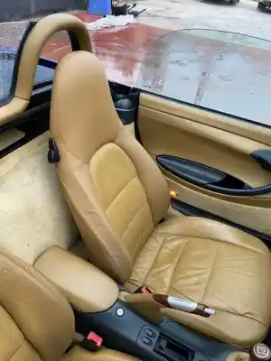 Scrapping Vehicle porsche boxster (typ 986) básico of the year 2001 powered m9620