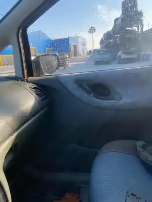 Scrapping Vehicle ford galaxy (vx) clx of the year 2001 powered d/ 1z