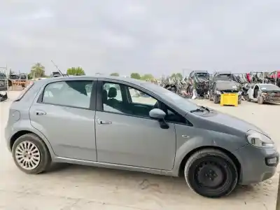 Veicolo di demolizione fiat punto (evo) (199) dynamic dell'anno 2011 alimentato 