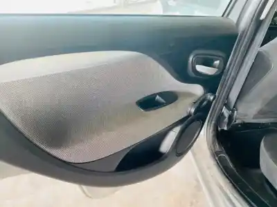 Veicolo di demolizione fiat punto (evo) (199) dynamic dell'anno 2011 alimentato 