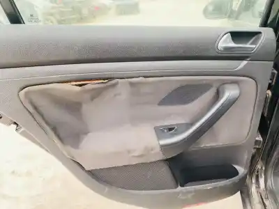 Sloopvoertuig volkswagen golf v berlina (1k1) conceptline (e) van het jaar 2001 aangedreven bkc