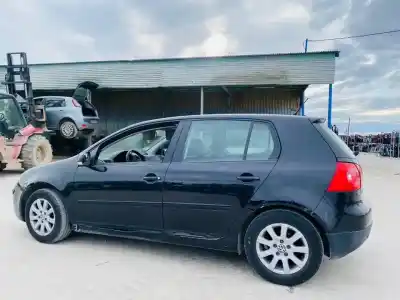 Sloopvoertuig volkswagen golf v berlina (1k1) conceptline (e) van het jaar 2001 aangedreven bkc