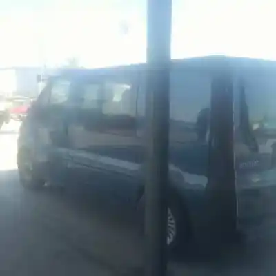 Scrapping Vehicle RENAULT TRAFIC COMBI (AB 4.01) 6 - plazas (L2H1) acristalado parcial 2.9t Combi largo of the year 2001 powered G9U B7