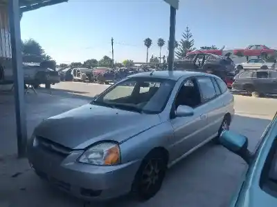 Veículo de Sucata kia rio ipanema berlina do ano 2001 alimentado g-a5d
