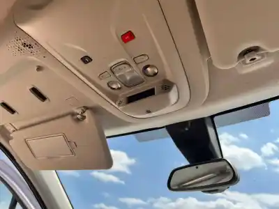 Veículo de Sucata peugeot rifter gt line long do ano 2021 alimentado yh01