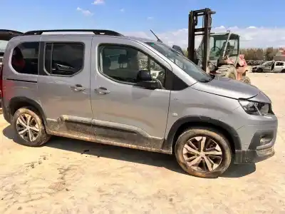 Veículo de Sucata peugeot rifter gt line long do ano 2021 alimentado yh01