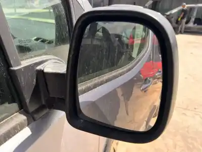 Veículo de Sucata peugeot rifter gt line long do ano 2021 alimentado yh01