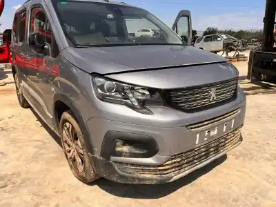 Veículo de Sucata peugeot rifter gt line long do ano 2021 alimentado yh01