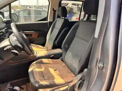 Veículo de Sucata peugeot rifter gt line long do ano 2021 alimentado yh01