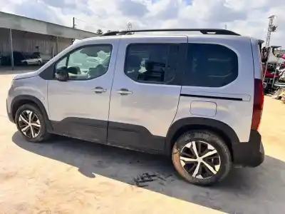 Veículo de Sucata peugeot rifter gt line long do ano 2021 alimentado yh01
