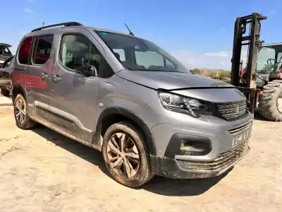 Veículo de Sucata peugeot rifter gt line long do ano 2021 alimentado yh01