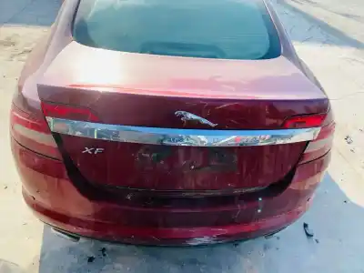 Veicolo di demolizione jaguar xf 3.0 v6 premium luxury dell'anno 2012 alimentato fg