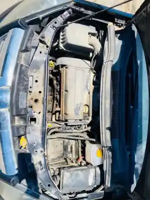 Veículo de Sucata opel zafira b cosmo do ano 2001 alimentado z16xe1