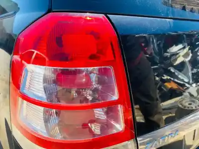 Veículo de Sucata opel zafira b cosmo do ano 2001 alimentado z16xe1