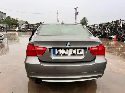 Veículo de Sucata bmw serie 3 berlina (e90) 320d do ano 2001 alimentado n47d20c