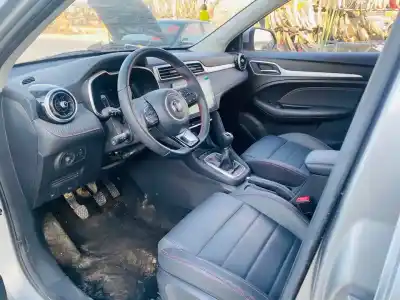 Veículo de Sucata mg zs comfort 106 cv / 78 kw do ano 2023 alimentado 15s4c