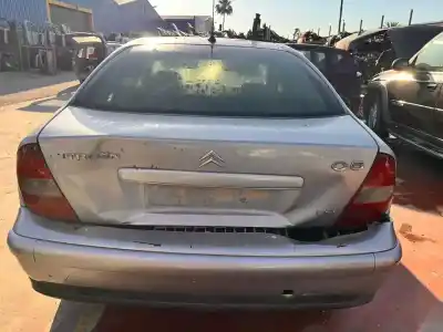 Veículo de Sucata citroen c5 berlina 2.0 hdi magic do ano 2001 alimentado rhz