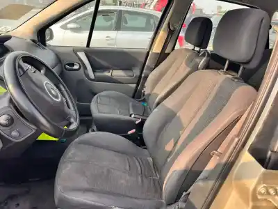 Scrapping Vehicle renault scenic ii grand confort dynamique of the year 2001 powered 