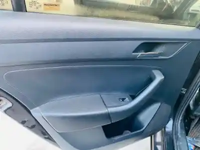 Veicolo di demolizione seat toledo (kg3) connect dell'anno 2015 alimentato cxm