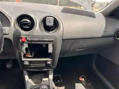 Veículo de Sucata seat ibiza (6l1) fresh do ano 2001 alimentado bxw