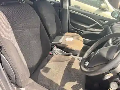 Veículo de Sucata citroen c5 berlina exclusive do ano 2001 alimentado 4hxdw12ted4fap