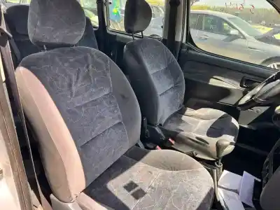Sloopvoertuig citroen berlingo 1.9 d multispace van het jaar 2001 aangedreven wjz