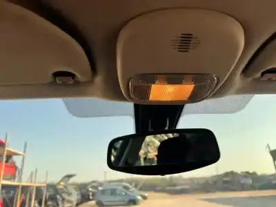 Veículo de Sucata citroen c4 berlina collection do ano 2001 alimentado nfu