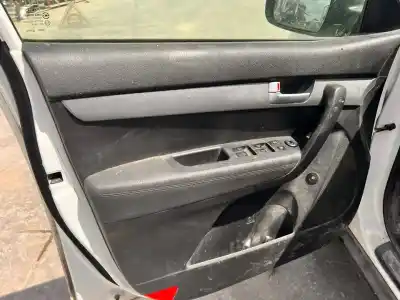Scrapping Vehicle kia sorento emotion 4wd of the year 2010 powered 
