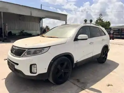 Scrapping Vehicle kia sorento emotion 4wd of the year 2010 powered 