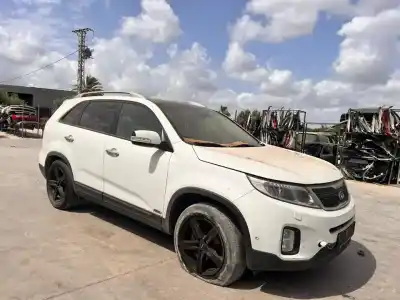 Scrapping Vehicle kia sorento emotion 4wd of the year 2010 powered 