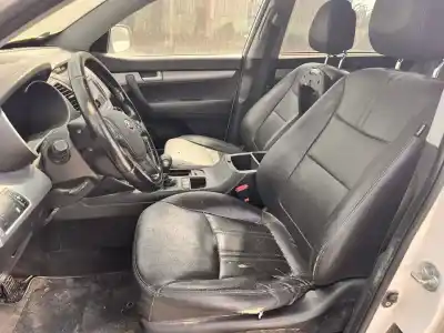 Scrapping Vehicle kia sorento emotion 4wd of the year 2010 powered 