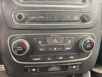Scrapping Vehicle kia sorento emotion 4wd of the year 2010 powered 