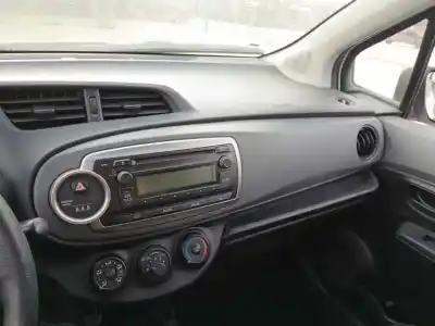 Veículo de Sucata toyota yaris active do ano 2012 alimentado 1kr