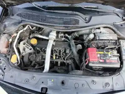 Sloopvoertuig RENAULT MEGANE II BERLINA 5P  van het jaar 2001 aangedreven K9K728