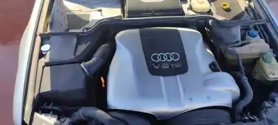 Veículo de Sucata audi a8 (d2) 2.5 tdi do ano 2001 alimentado ake
