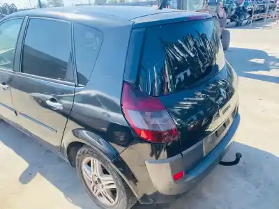 Veículo de Sucata renault scenic ii confort dynamique do ano 2001 alimentado 