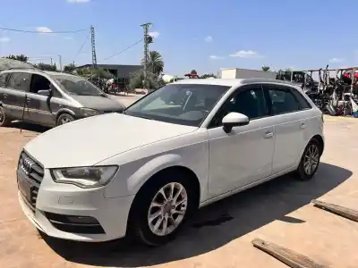 Veículo de Sucata audi a3 sportback (8va) ambiente 122 cv / 90 kw do ano 2014 alimentado czc