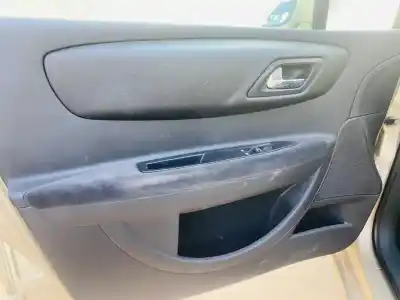 Veículo de Sucata citroen c4 berlina collection do ano 2001 alimentado 9hy