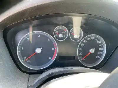 Здавання транспортного засобу ford c-max (cb3) ghia року 2001 потужний kkda