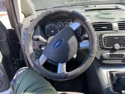 Здавання транспортного засобу ford c-max (cb3) ghia року 2001 потужний kkda
