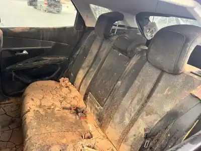 Veicolo di demolizione peugeot 3008 active dell'anno 2016 alimentato yh01