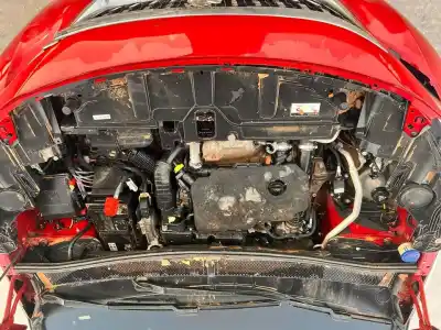 Veicolo di demolizione peugeot 3008 active dell'anno 2016 alimentato yh01