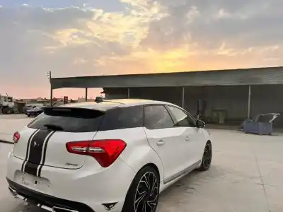 Здавання транспортного засобу citroen ds5 sport року 2012 потужний rh02