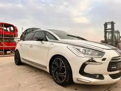 Здавання транспортного засобу citroen ds5 sport року 2012 потужний rh02