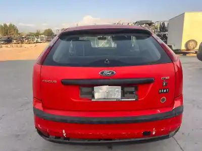 Veículo de Sucata ford focus berlina (cap) ambiente (d) do ano 2006 alimentado 