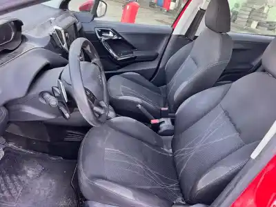 Veículo de Sucata peugeot 208 allure do ano 2019 alimentado 