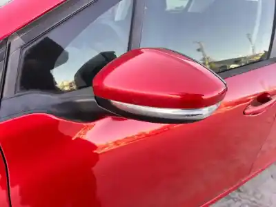 Veículo de Sucata peugeot 208 allure do ano 2019 alimentado 