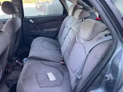 Veículo de Sucata citroen c5 berlina 2.0 hdi magic do ano 2003 alimentado 