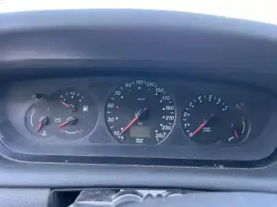 Veículo de Sucata citroen c5 berlina 2.0 hdi magic do ano 2003 alimentado 