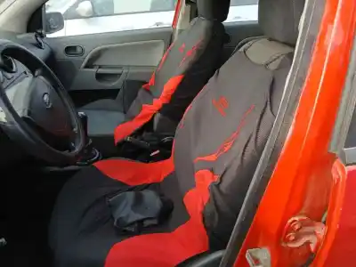 Veículo de Sucata ford fiesta (cbk) ambiente do ano 2001 alimentado 